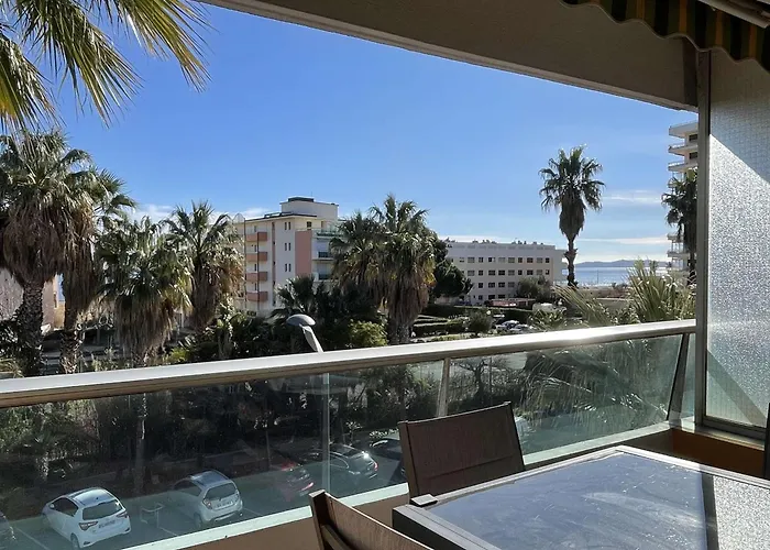 T2 Au Lavandou - Climatisation, Parking Privatif, Proche - Fr-1-308-203